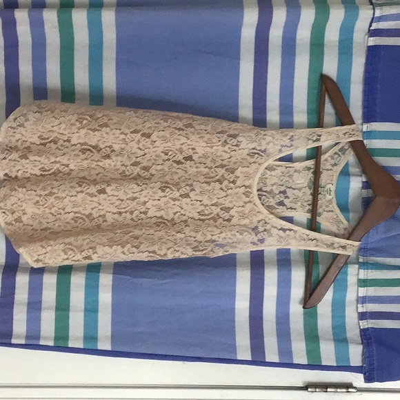 Wilfred lace tank top - Picture 2 of 4